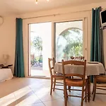 Hibiscus By Interhome דירה *