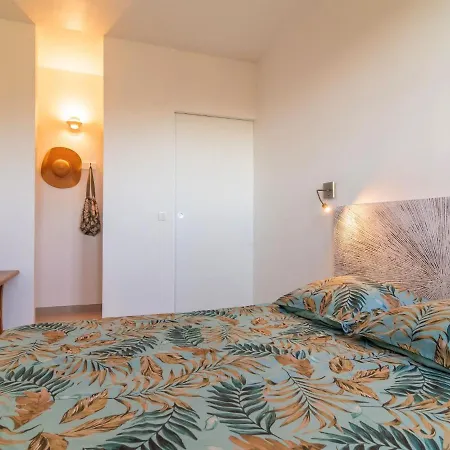 Hibiscus By Interhome *